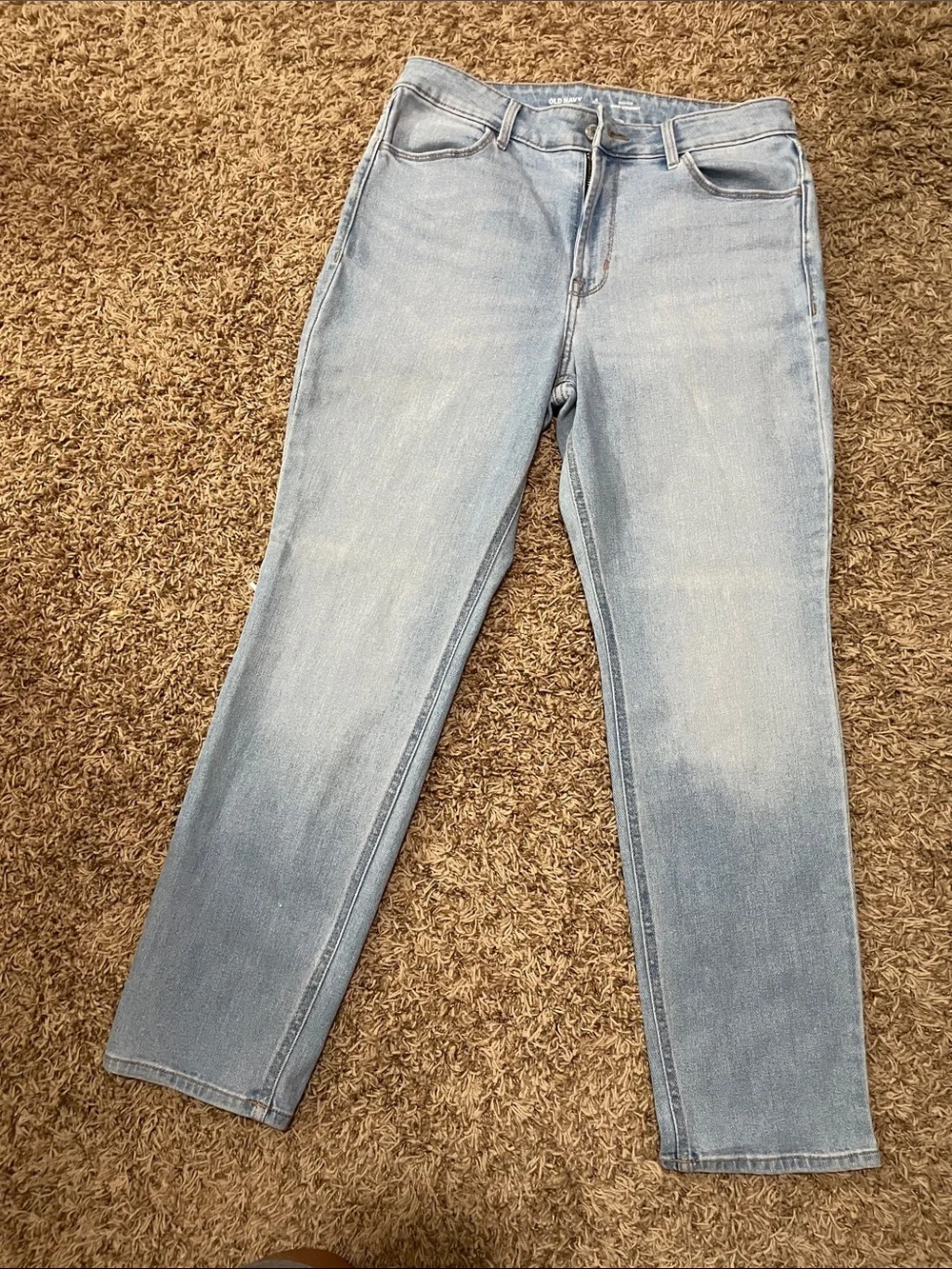 Old Navy  High-Rise Wow Straight Jeans - Picture 4 of 6